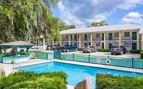 Steinhatchee River Inn